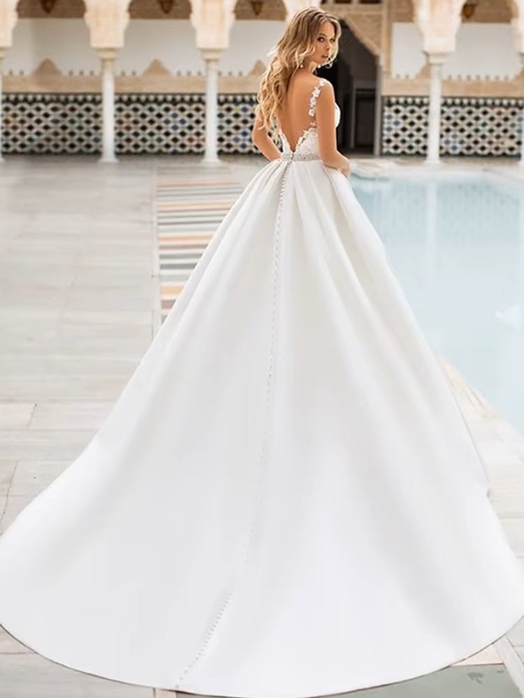 Sexy A Line Wedding Dress Lace Appliques Satin Bridal Dress Bohemian Wedding gowns Floor Length Customized vestido de noiva 2 Sexy A Line Wedding Dress Lace Appliques Satin Bridal Dress Bohemian Wedding gowns Floor Length Customized vestido de noiva - obrazek 2