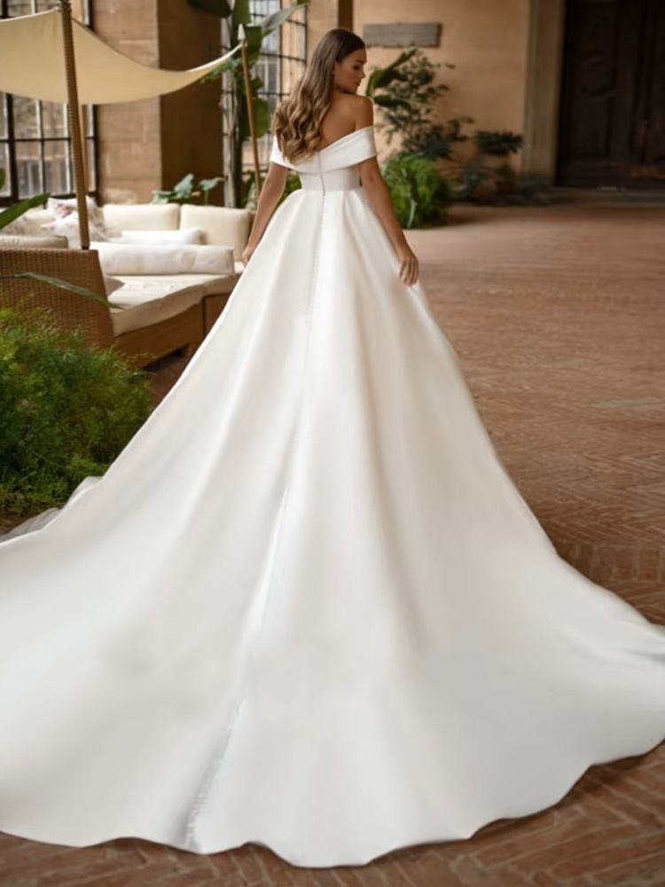 SoDigne Modern Simple Satin Wedding Dress Off the Shoulder Sexy V Neck Customized Plus Size Dubai Elegant Vestidos De Novia 2 SoDigne Modern Simple Satin Wedding Dress Off the Shoulder Sexy V Neck Customized Plus Size Dubai Elegant Vestidos De Novia - obrazek 2