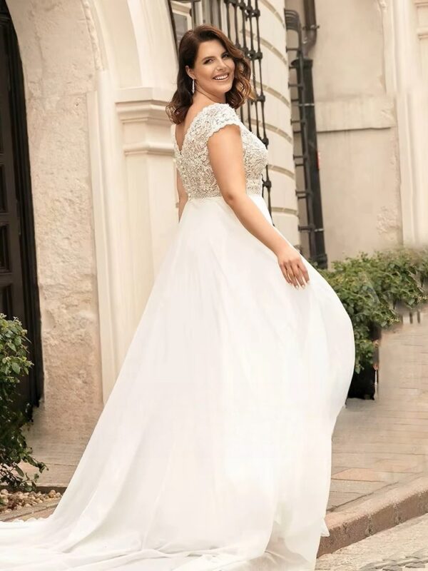Classic Chiffon Wedding Dresses Plus Size V-Neck Cap Sleeves Bride Gowns Lace Back Button Sweep Train A-Line Vestido PSL980012 - obrazek 2