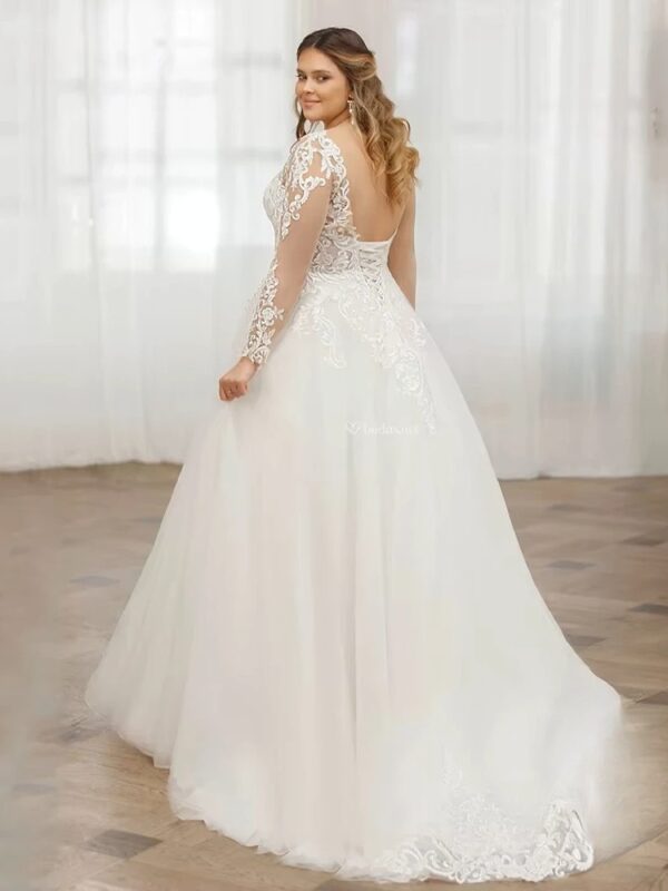 Pastrol Customized Wedding Dresses V Neck Bride Gowns Lace Appliques Back Lace Up Tulle A-Line Sweep Train Vestidos De Novia - obrazek 2