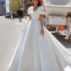 SoDigne Boho Satin A-Line Wedding Dress 2022 Elegant Short Puff Sleeves Square Neck Women Princess Bridal Gown Customized 9 S49adc8b01c6847f5be386b8f9331fbca5 Cropped