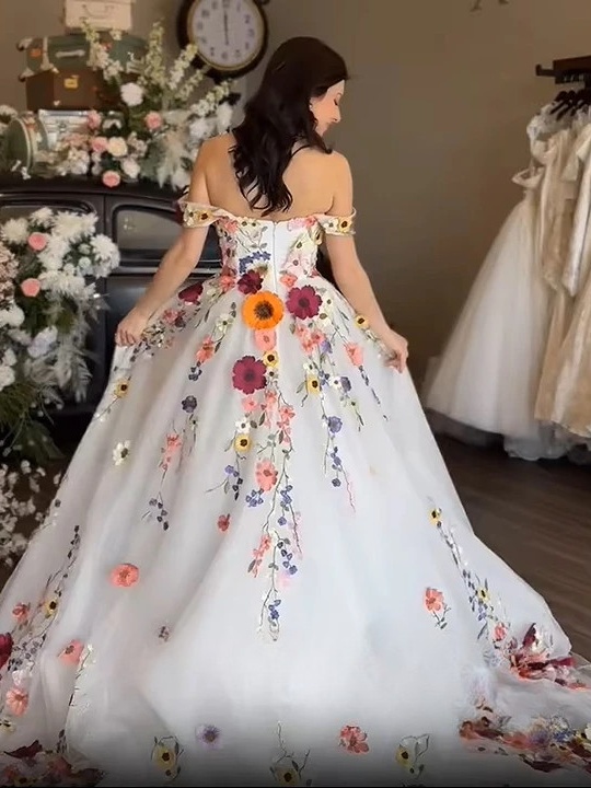 SoDigne A-line Flowers Embroidery Tulle Wedding Dress Sweetheart Off Shoulder Long Beach Bride Gown vestidos de novia Customized 2 SoDigne A-line Flowers Embroidery Tulle Wedding Dress Sweetheart Off Shoulder Long Beach Bride Gown vestidos de novia Customized - obrazek 2