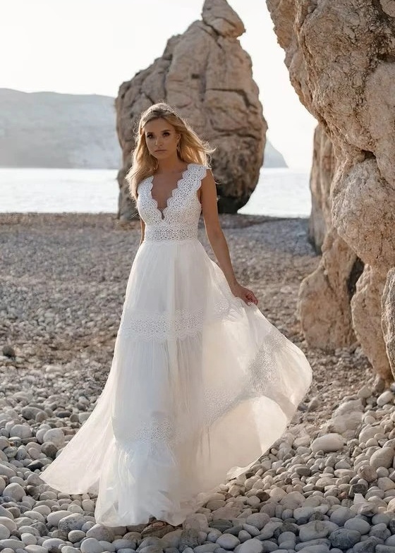 SoDigne A-line Boho Wedding Dresses V-neck Sleeveless Lace/Tulle Bridal Dress Beach Long Wedding Gown Robe De Mairee Customized 1 SoDigne A-line Boho Wedding Dresses V-neck Sleeveless Lace/Tulle Bridal Dress Beach Long Wedding Gown Robe De Mairee Customized