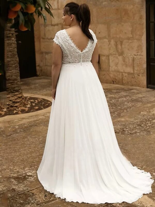 Customized Lace Wedding Dresses Plus Size V Neck Short Sleeves Backless Bride Gowns Sweep Train A-Line Chiffon Vestido De Noiva - obrazek 2