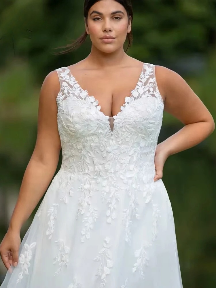 Pastrol Wedding Dresses Plus Size V Neck Sleeveless Tulle Bride Gowns for Woman Appliques Sweep Trian A-Line Robe De Mariee 2025 3 Pastrol Wedding Dresses Plus Size V Neck Sleeveless Tulle Bride Gowns for Woman Appliques Sweep Trian A-Line Robe De Mariee 2025 - obrazek 3