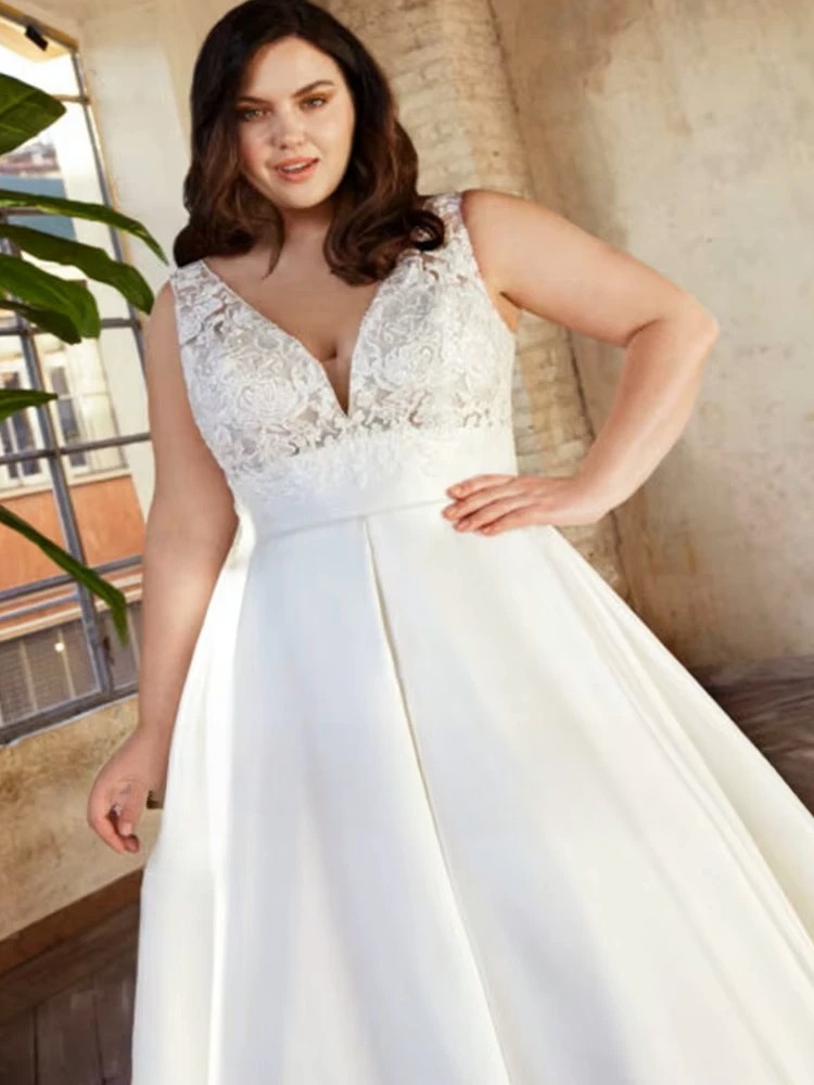 Classic Satin A-Line Wedding Dresses Plus Size V-Neck Sleeveless Bride Gowns Women 2023 Empire Sweep Train Vestido De Noiva 3 Classic Satin A-Line Wedding Dresses Plus Size V-Neck Sleeveless Bride Gowns Women 2023 Empire Sweep Train Vestido De Noiva - obrazek 3