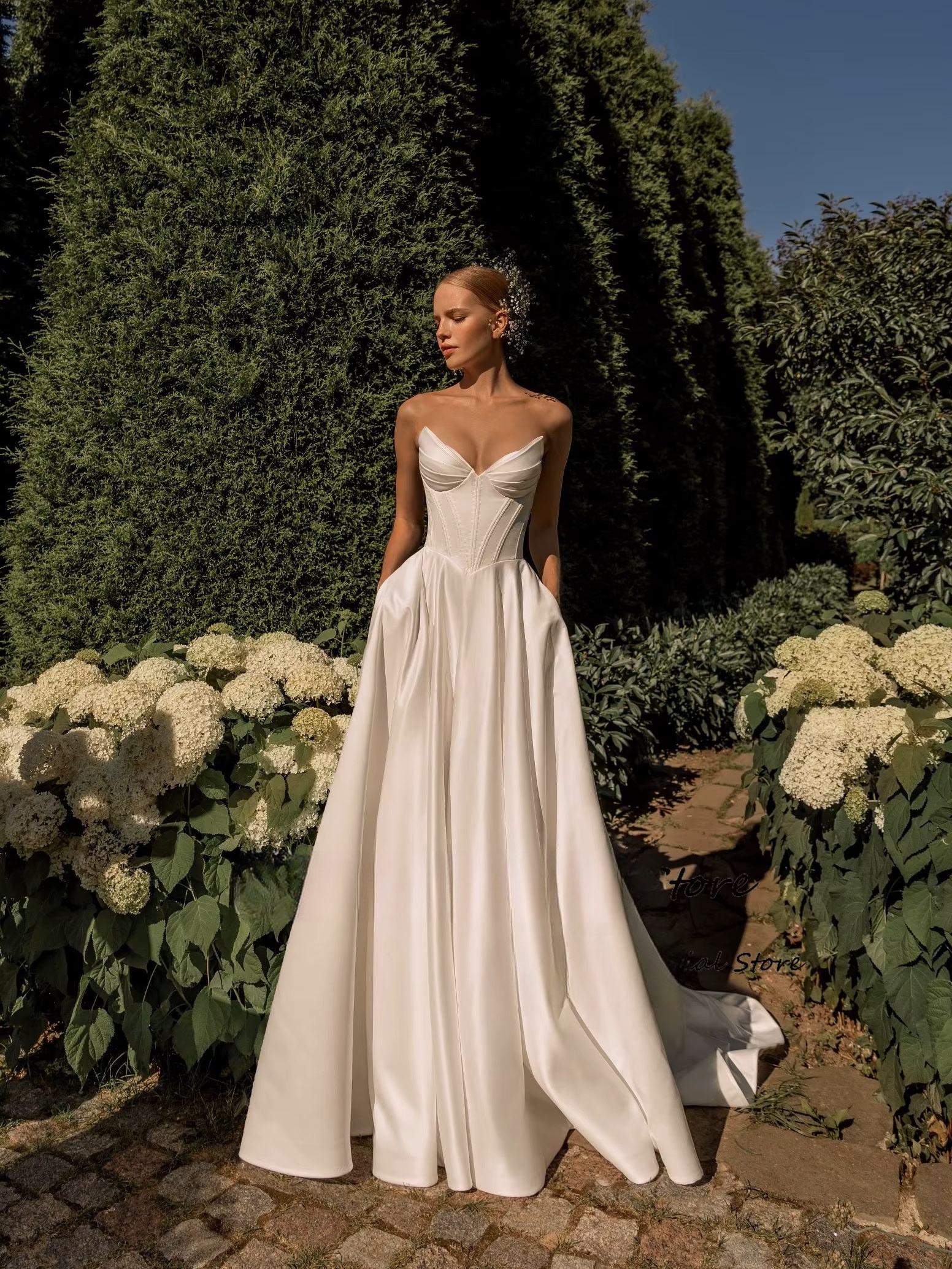 SoDigne A-line Satin Simple Wedding Dresses V-neck Sleeveless Bridal Dress 2025 Long Wedding Gown Robe De Mairee Customized 1 SoDigne A-line Satin Simple Wedding Dresses V-neck Sleeveless Bridal Dress 2025 Long Wedding Gown Robe De Mairee Customized