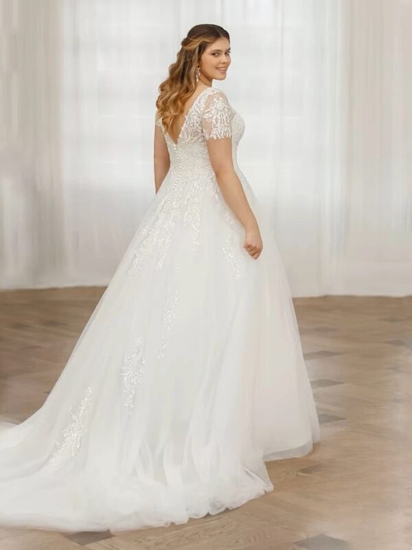 Customized Wedding Dresses Plus Size V-Neck Short Sleeves Bride Gowns Lace Applique A-Line Tulle Sweep Train Robe De Mariée - obrazek 2