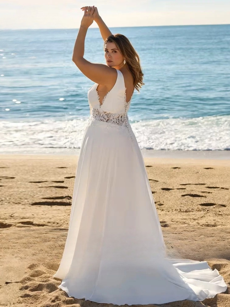 Beach Wedding Dresses Plus Size Deep V Neck Sleeveless Bride Gowns Appliques Back Button Sweep Train A-Line Vestido De Noiva 2 Beach Wedding Dresses Plus Size Deep V Neck Sleeveless Bride Gowns Appliques Back Button Sweep Train A-Line Vestido De Noiva - obrazek 2