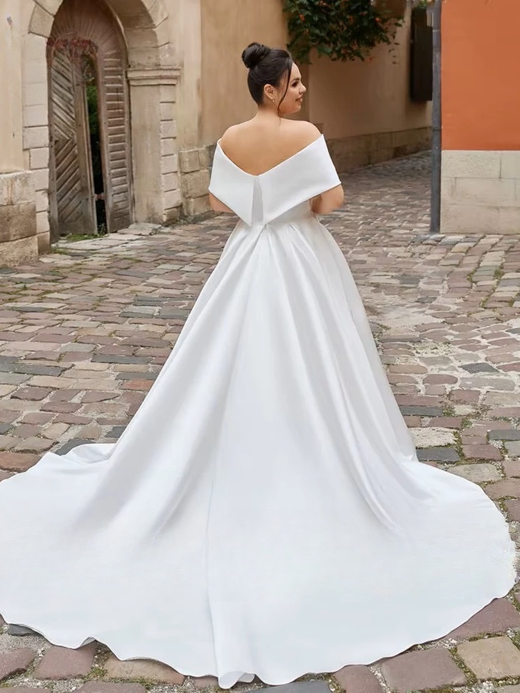 Simple Off Shoulder Wedding Dresses Plus Size Satin Bride Gowns Pleat Back Zipper Floor Length A-Line Vestidos De Novia 2025 2 Simple Off Shoulder Wedding Dresses Plus Size Satin Bride Gowns Pleat Back Zipper Floor Length A-Line Vestidos De Novia 2025 - obrazek 2