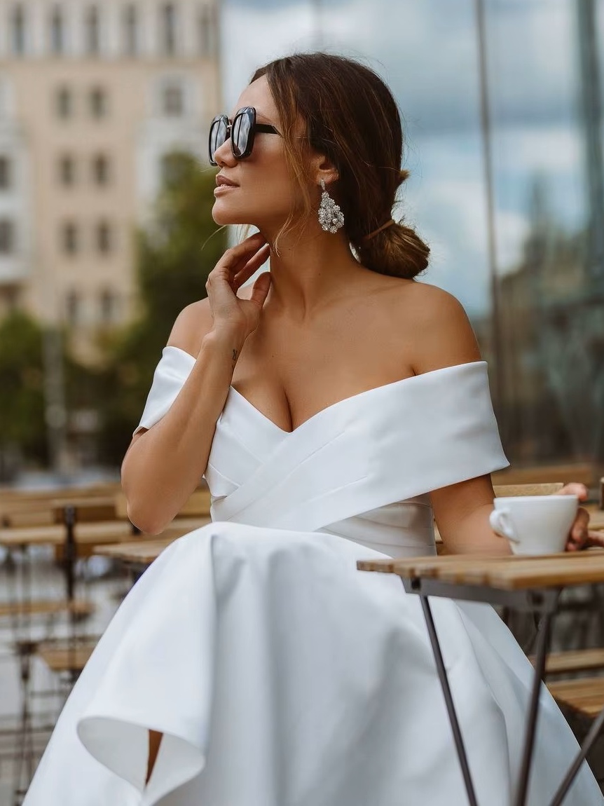 LORIE Simple Tea-length Wedding Dress Off the shoulder White Ivory Satin A-line Short Bride Gowns Beach Customized Wedding Gown 4 LORIE Simple Tea-length Wedding Dress Off the shoulder White Ivory Satin A-line Short Bride Gowns Beach Customized Wedding Gown - obrazek 4