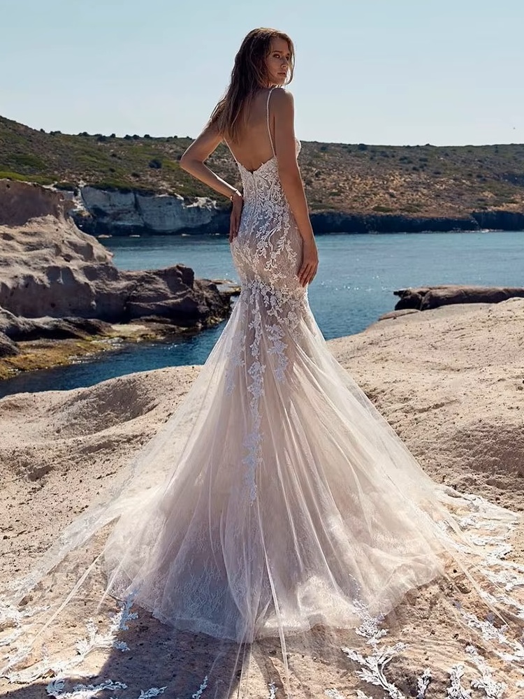 SoDigne Vintage Mermaid Wedding Dresses Sexy V-neck Lace Appliques Long Bride Dress Backless Wedding Gowns Vestido De Noiva 2 SoDigne Vintage Mermaid Wedding Dresses Sexy V-neck Lace Appliques Long Bride Dress Backless Wedding Gowns Vestido De Noiva - obrazek 2