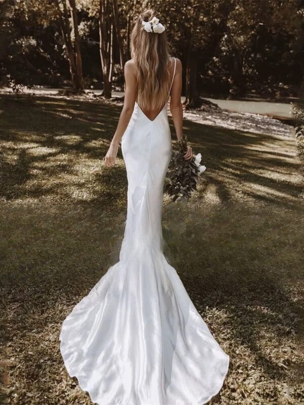 Modern V-Neck Wedding Dress 2025 Mermaid Spaghetti Straps Open Back Simple Sleeveless Bridal Gown Vestido De Noiva Customized - obrazek 3