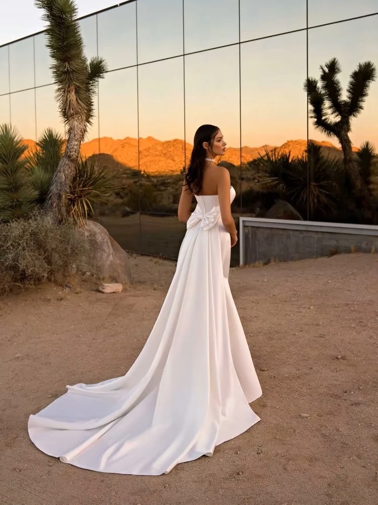 SoDigne Mermaid Satin Wedding Dresses Strapless Sleeveless Bridal Dress Long Bridal Gown with Bow vestidos de novia Customized  2 SoDigne Mermaid Satin Wedding Dresses Strapless Sleeveless Bridal Dress Long Bridal Gown with Bow vestidos de novia Customized  - obrazek 2