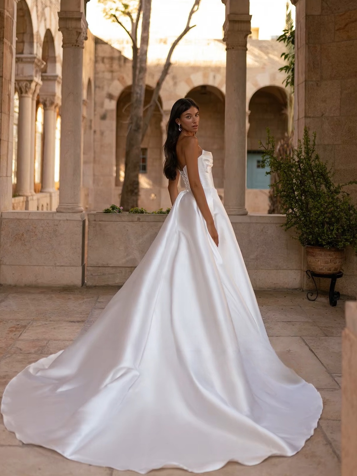 SoDigne A-line Simple Satin Wedding Dresses Sweetheart Sleeveless Bridal Dress Split Wedding Gown Robe De Mairee Customized 2 SoDigne A-line Simple Satin Wedding Dresses Sweetheart Sleeveless Bridal Dress Split Wedding Gown Robe De Mairee Customized - obrazek 2