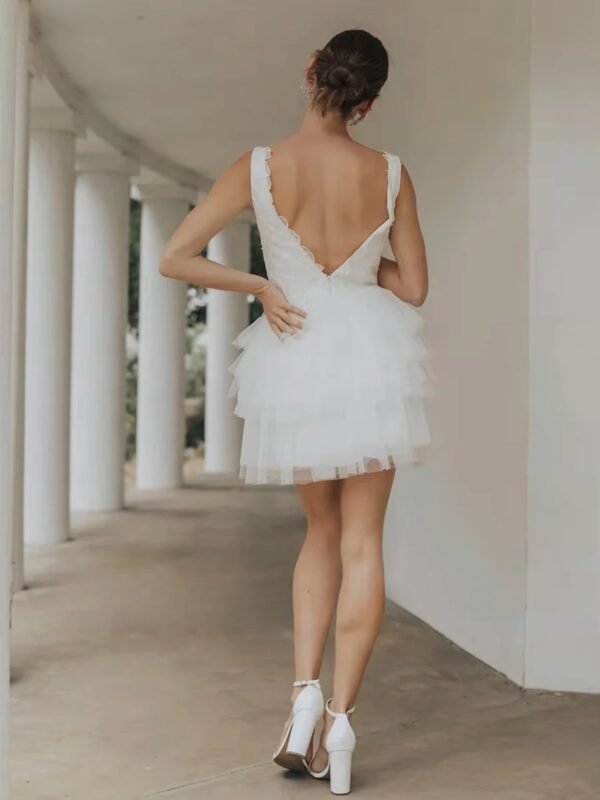 SoDigne Short Tulle Wedding Dresses V-neck Sleeveless Appliques Tiered Bridal Dress 2025 Mini A-line Customized Bride Gown - obrazek 2