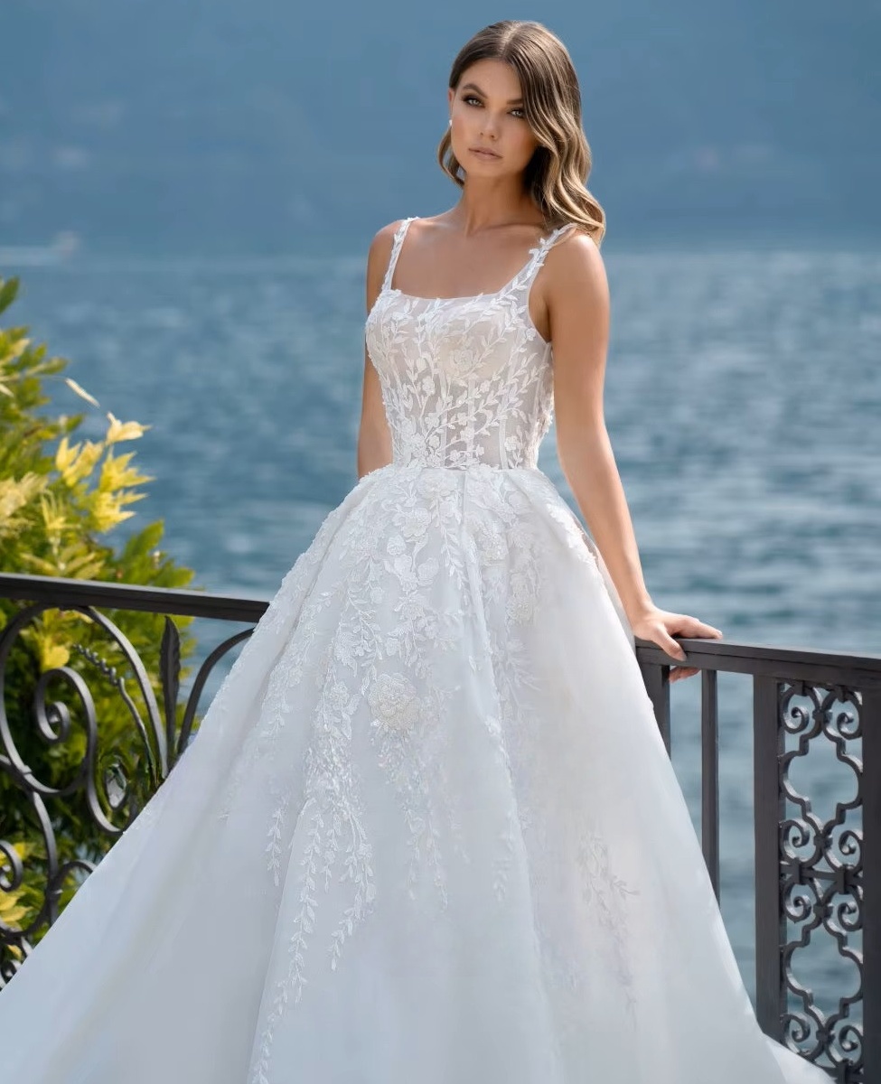 SoDigne Luxury A-line Wedding Dresses Square Collar Sleeveless Bridal Gown Beach Backless Appliques Tulle Split Bridal Dress 3 SoDigne Luxury A-line Wedding Dresses Square Collar Sleeveless Bridal Gown Beach Backless Appliques Tulle Split Bridal Dress - obrazek 3