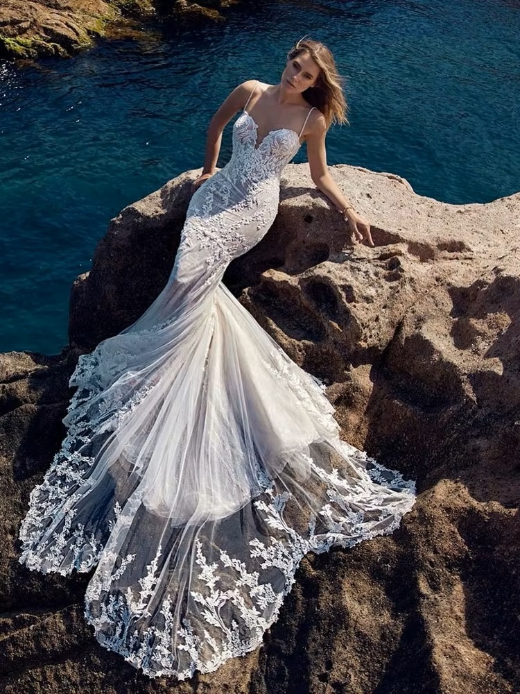 SoDigne Vintage Mermaid Wedding Dresses Sexy V-neck Lace Appliques Long Bride Dress Backless Wedding Gowns Vestido De Noiva 3 SoDigne Vintage Mermaid Wedding Dresses Sexy V-neck Lace Appliques Long Bride Dress Backless Wedding Gowns Vestido De Noiva - obrazek 3