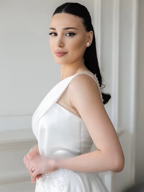 SoDigne A-line Satin Appliques Bride Dresses O-neck Sleeveless Wedding Dress Long Bridal Gowns vestidos de novia Customized 3 SoDigne A-line Satin Appliques Bride Dresses O-neck Sleeveless Wedding Dress Long Bridal Gowns vestidos de novia Customized - obrazek 3